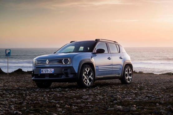 Renault 4 E-Tech: Temukan Penawaran Menarik untuk SUV Kompak Anda!