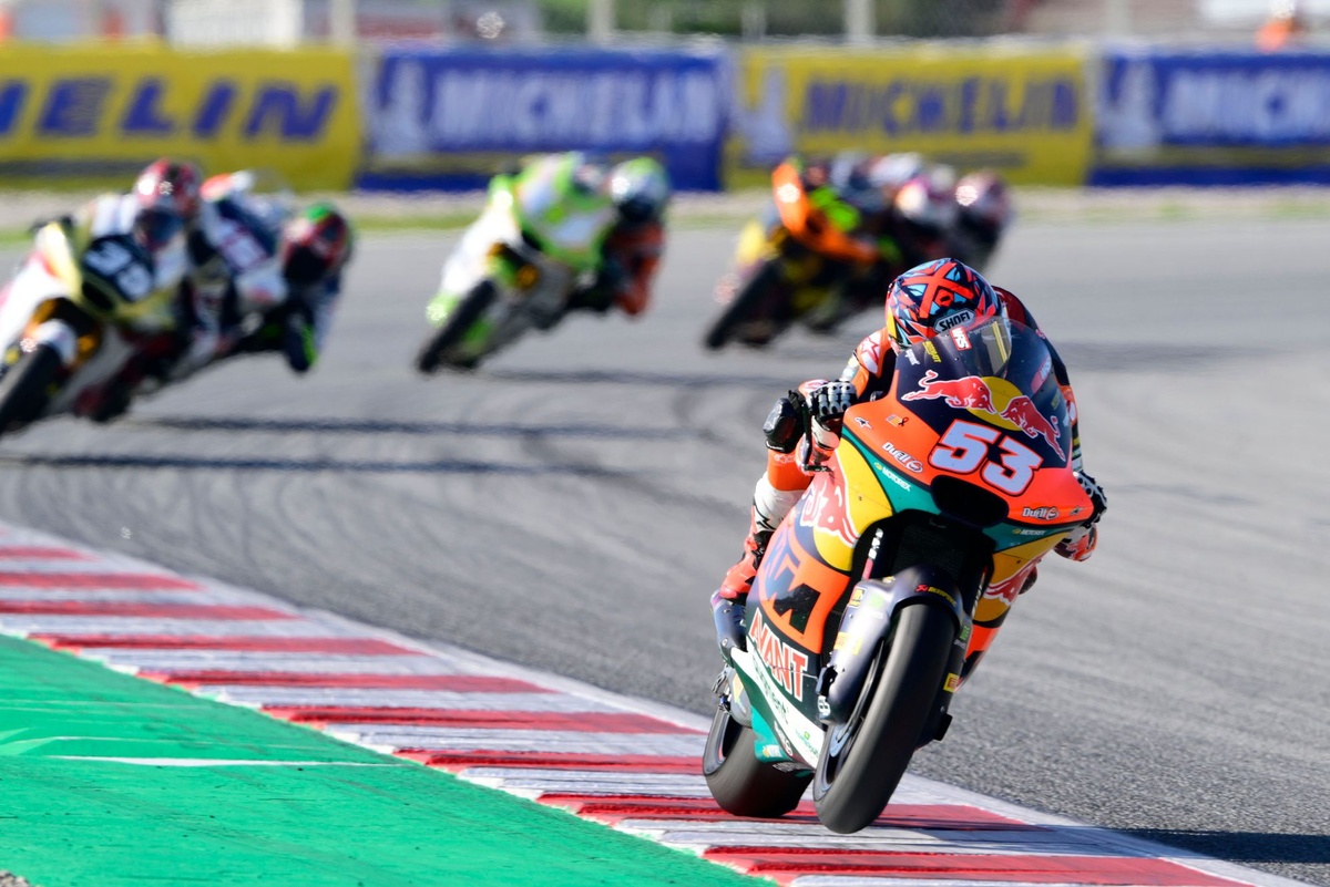 Deniz Oncu Kemenangan Dramatis atas Manuel Gonzalez di Moto2 Inggris