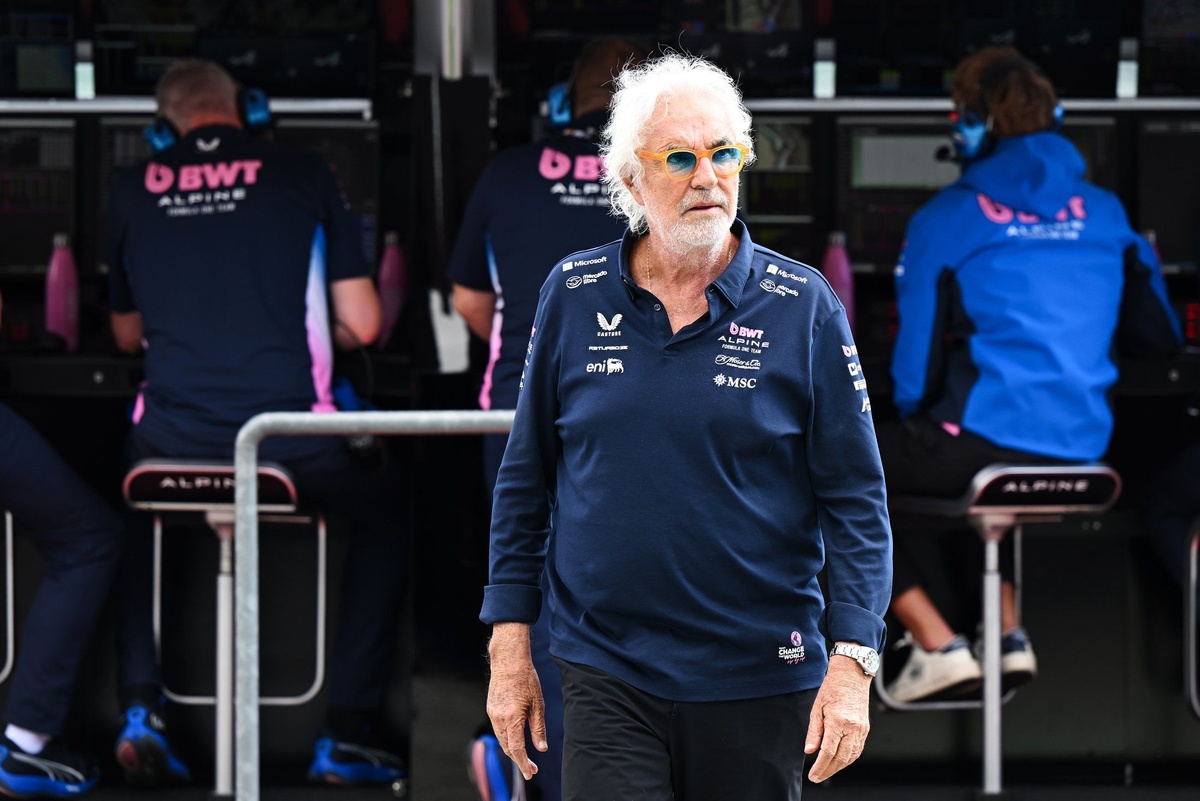 Briatore Respon Taktis Terhadap Isu Mick Schumacher dalam F1