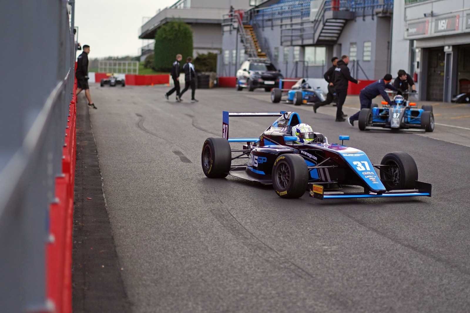 Cooper Webster: Memadukan Dunia Esports Red Bull dan Balap Mobil Sejati