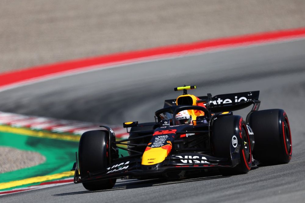 Verstappen: Tsunoda Lebih dari Sekadar Bahan Tertawaan, Simbol Penting untuk Red Bull