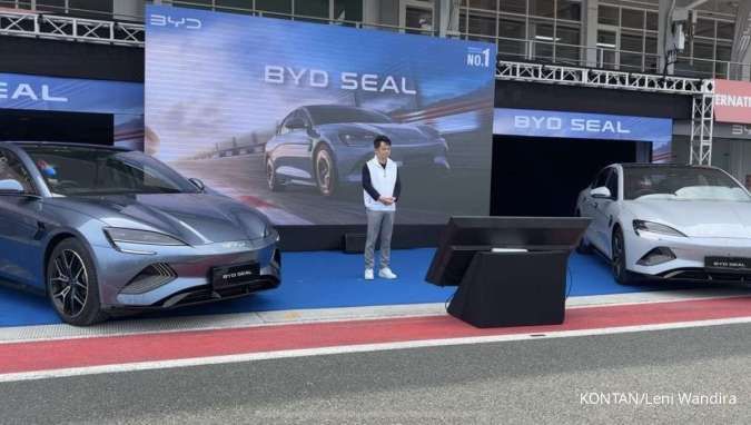 Persaingan Otomotif 2025: Penawaran Menarik Atto M6 Denza di Tengah Dominasi BYD, Hyundai, dan Wuling