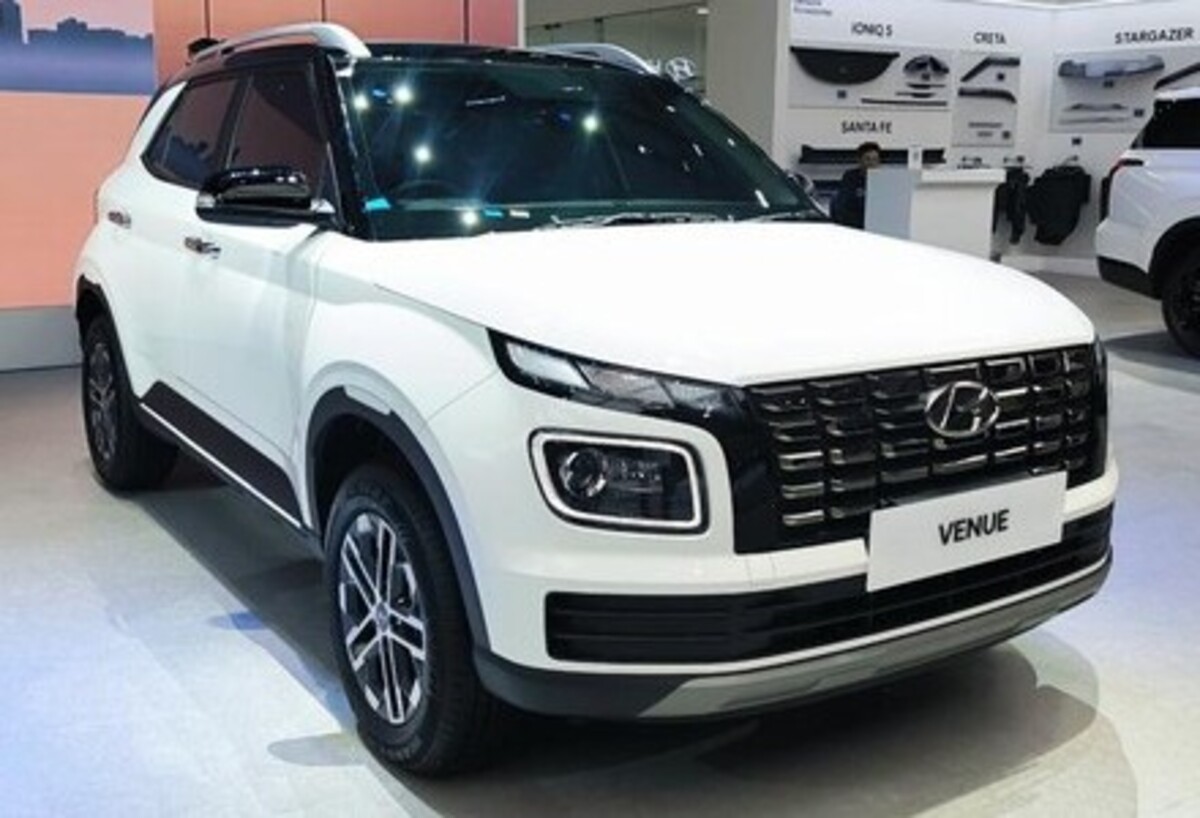 Hyundai Venue 2025: Compact SUV Stylish dengan Teknologi Modern untuk Generasi Muda.