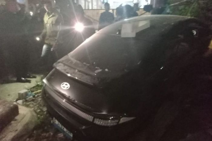 Tragedi Cilandak: Kecelakaan Menghancurkan Nyawa Pengemudi Ojol Terjadi dalam Benturan Hyundai IONIQ