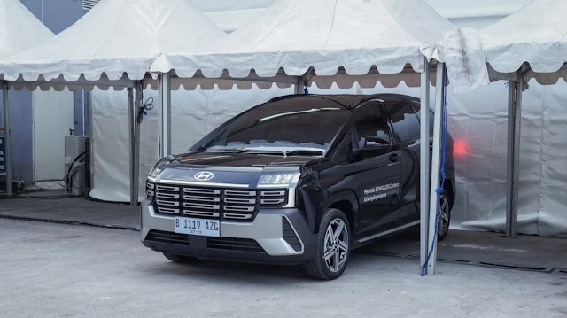 Hyundai Stargazer Cartenz: Bintang Test Drive di GIIAS 2025!