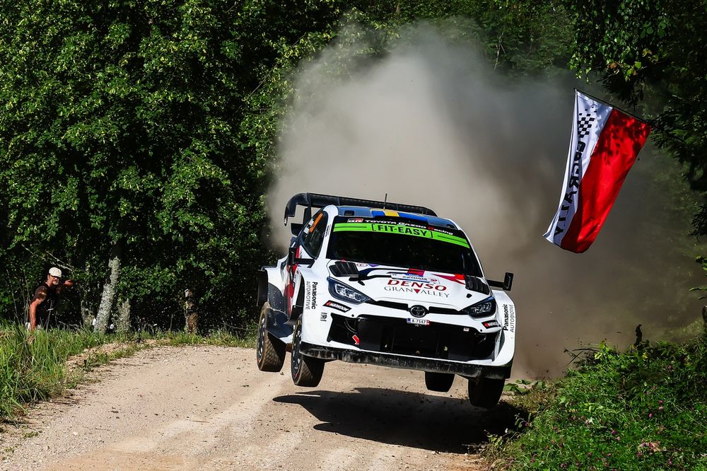 Oliver Solberg Bergabung Secara Penuh Waktu dengan Tim Toyota WRC pada 2026