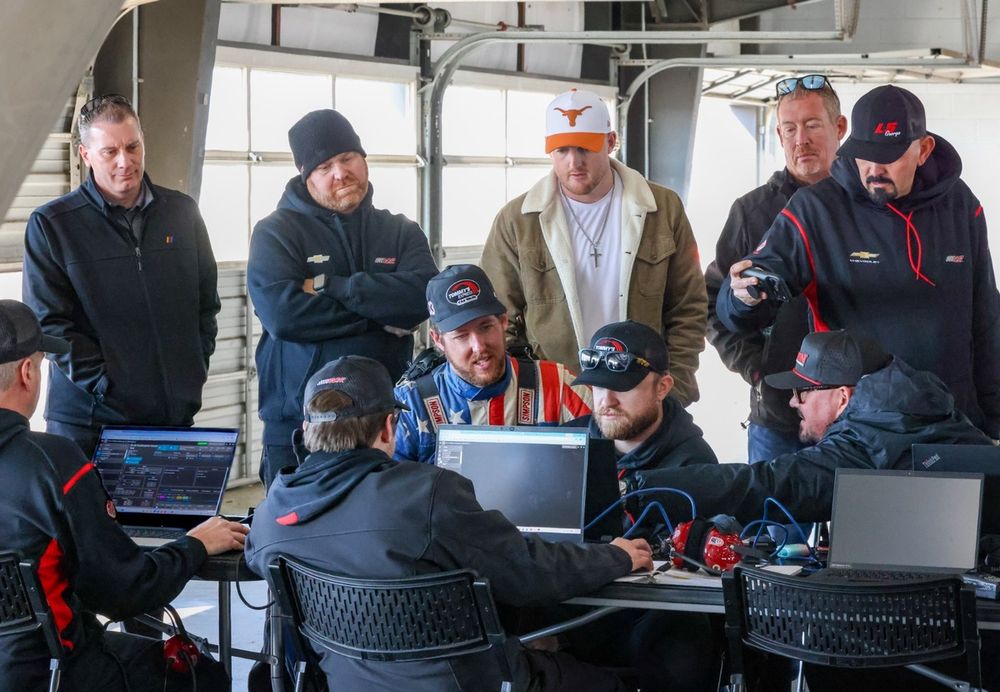 Expectations from Cleetus McFarland: The O'Reilly Series Steers into Rockingham