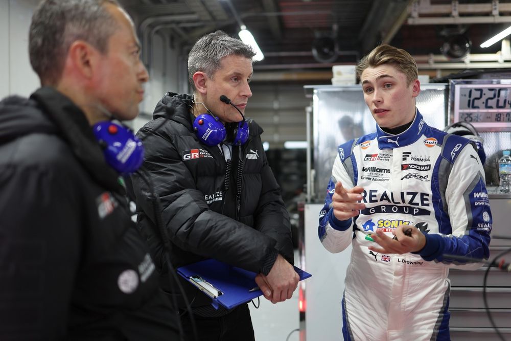 Luke Browning's Stellar Debut: Unexpected Speed Lands P4 in Super Formula!