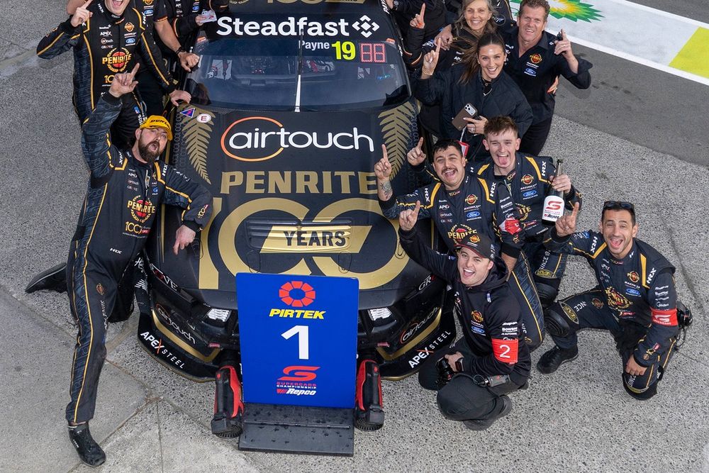 Kostecki and Payne Drive Supercars to Victory in Christchurch