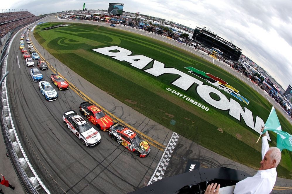 Revving Up: NASCAR Preseason Thunder Aims to Elevate Superspeedway Action
