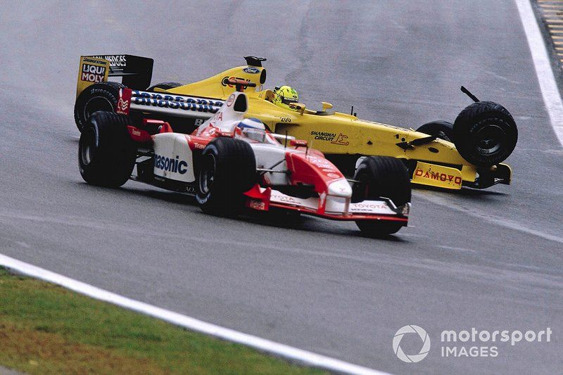 Revisiting Jordan's Historic F1 Triumph: A 2003 Victory Anniversary